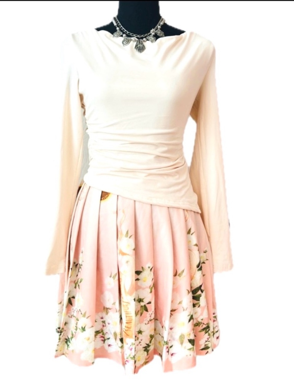 A PEACH ~ Light Pink Floral Pleated Skirt Side Zipper and Elastic Waistband Back - Picture 6 of 11